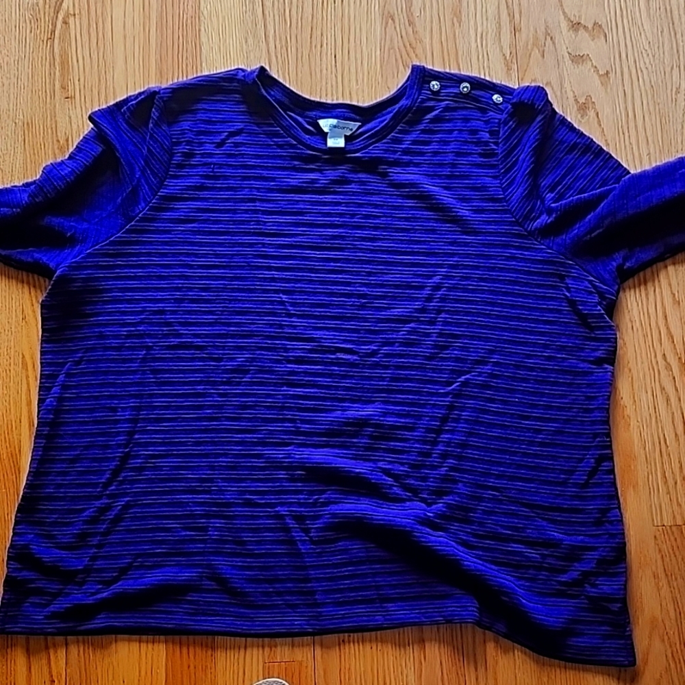 Women T-shirt